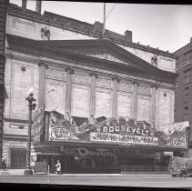 IL-Chicago-Roosevelt Exterior